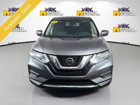 Used 2018 Nissan Rogue S AWD/4WD image 2