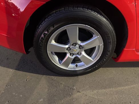 Used 2016 Chevrolet Cruze LT w/ Sun And Sound Package image 28