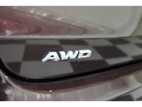 Used 2020 Cadillac XT6 Premium Luxury w/ LPO, Floor Liner Package image 18