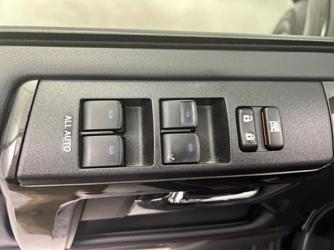 Used 2024 Toyota 4Runner TRD Off-Road image 12