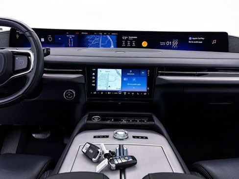 Used 2025 Lincoln Navigator L Reserve image 9