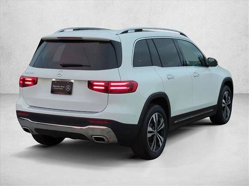 New 2026 Mercedes-Benz GLB 250 image 2