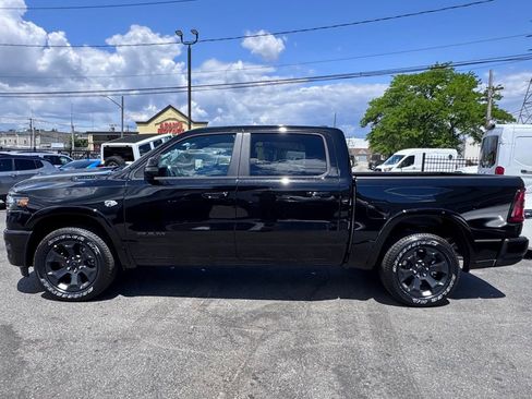 New 2026 RAM 1500 4x4 Crew Cab image 4