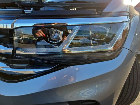 Used 2021 Volkswagen Atlas SE w/ Panoramic Sunroof Package image 31