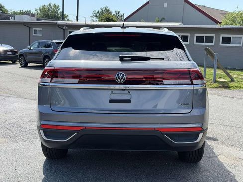 Used 2024 Volkswagen Atlas Cross Sport SE AWD/4WD image 21
