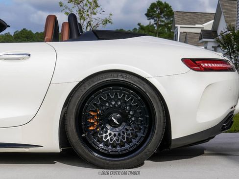 Used 2018 Mercedes-Benz AMG GT C image 5