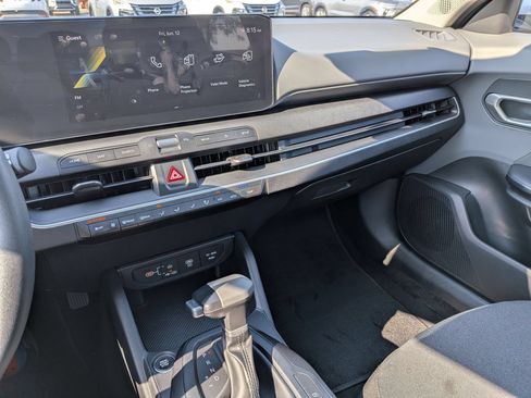 Used 2025 Kia K4 FWD image 21