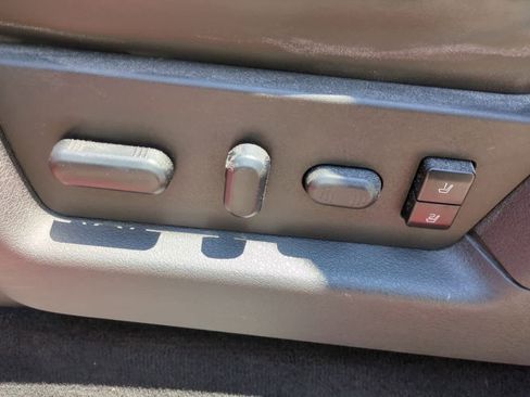 Used 2012 Ford F150 Raptor w/ Raptor Luxury Pkg image 17