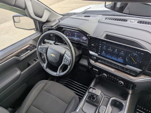 Used 2025 Chevrolet Silverado 1500 LT w/ Z71 Off-Road Package image 30