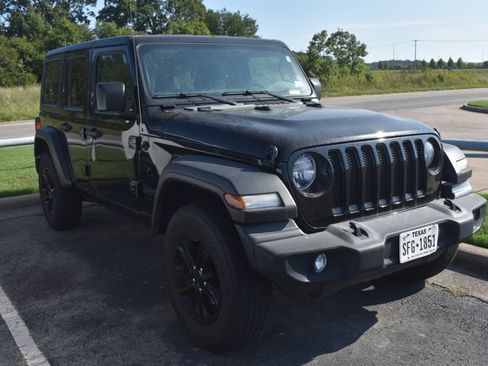 Used 2022 Jeep Wrangler Unlimited Sport AWD/4WD image 3