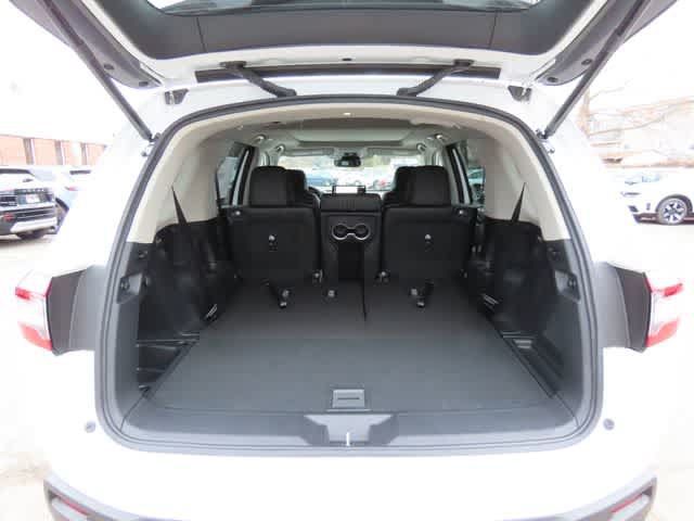 New 2026 Honda Pilot Touring image 12