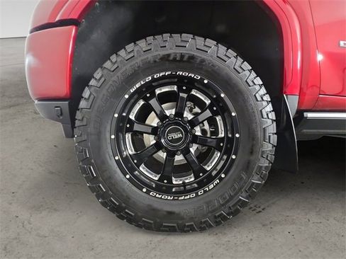 Used 2023 GMC Sierra 2500 Denali w/ Denali Ultimate Package image 14