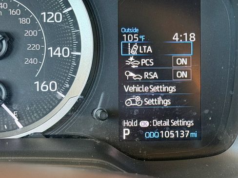 Used 2020 Toyota Corolla LE FWD image 11