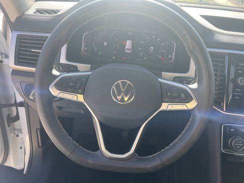 Certified 2023 Volkswagen Atlas SE image 17
