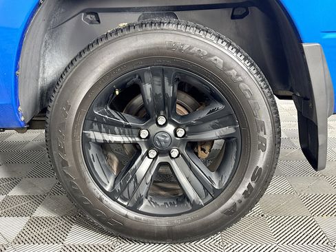 Used 2018 RAM 1500 Sport w/ Hydro Blue Sport Package image 36
