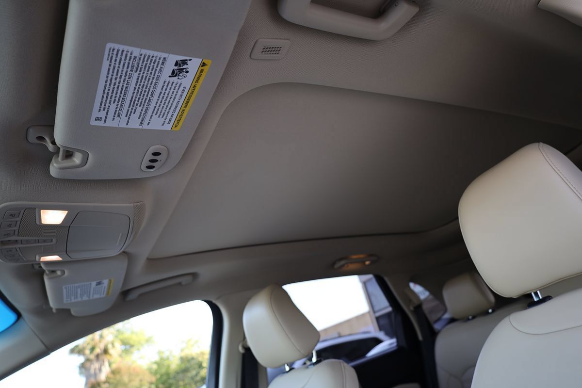 Used 2020 Ford Edge SEL w/ Convenience Package FWD image 34