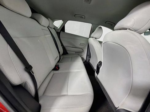 Used 2025 Hyundai Kona SEL FWD image 28