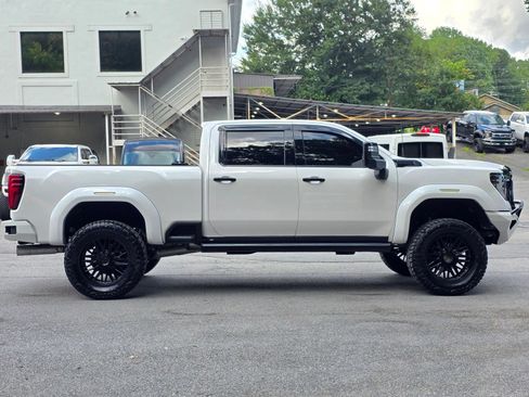 Used 2024 GMC Sierra 2500 Denali Ultimate w/ Max Trailering Package AWD/4WD image 8