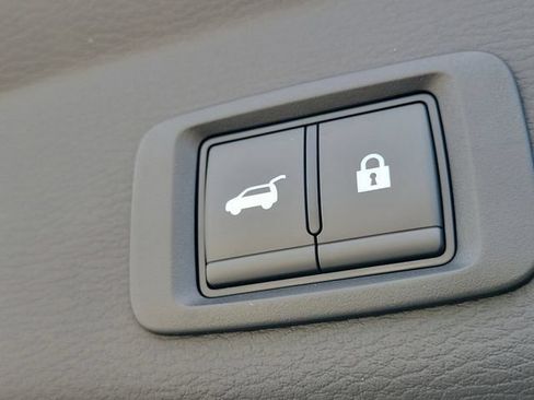 New 2026 Mitsubishi Outlander SE FWD image 12