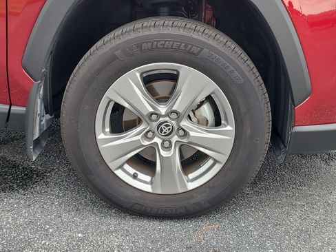Certified 2025 Toyota RAV4 XLE w/ Convenience Package FWD image 9