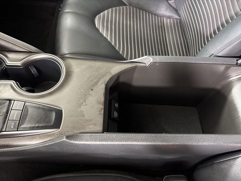 Used 2023 Toyota Camry SE image 34