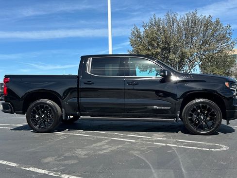 Certified 2025 Chevrolet Silverado 1500 High Country w/ Midnight Edition image 3