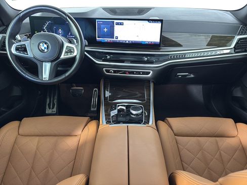 Used 2024 BMW X5 sDrive40i w/ M Sport Package RWD image 17