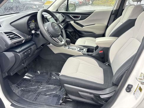 Used 2023 Subaru Forester image 8