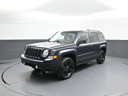 Used 2015 Jeep Patriot Sport w/ Power Value Group FWD image 1