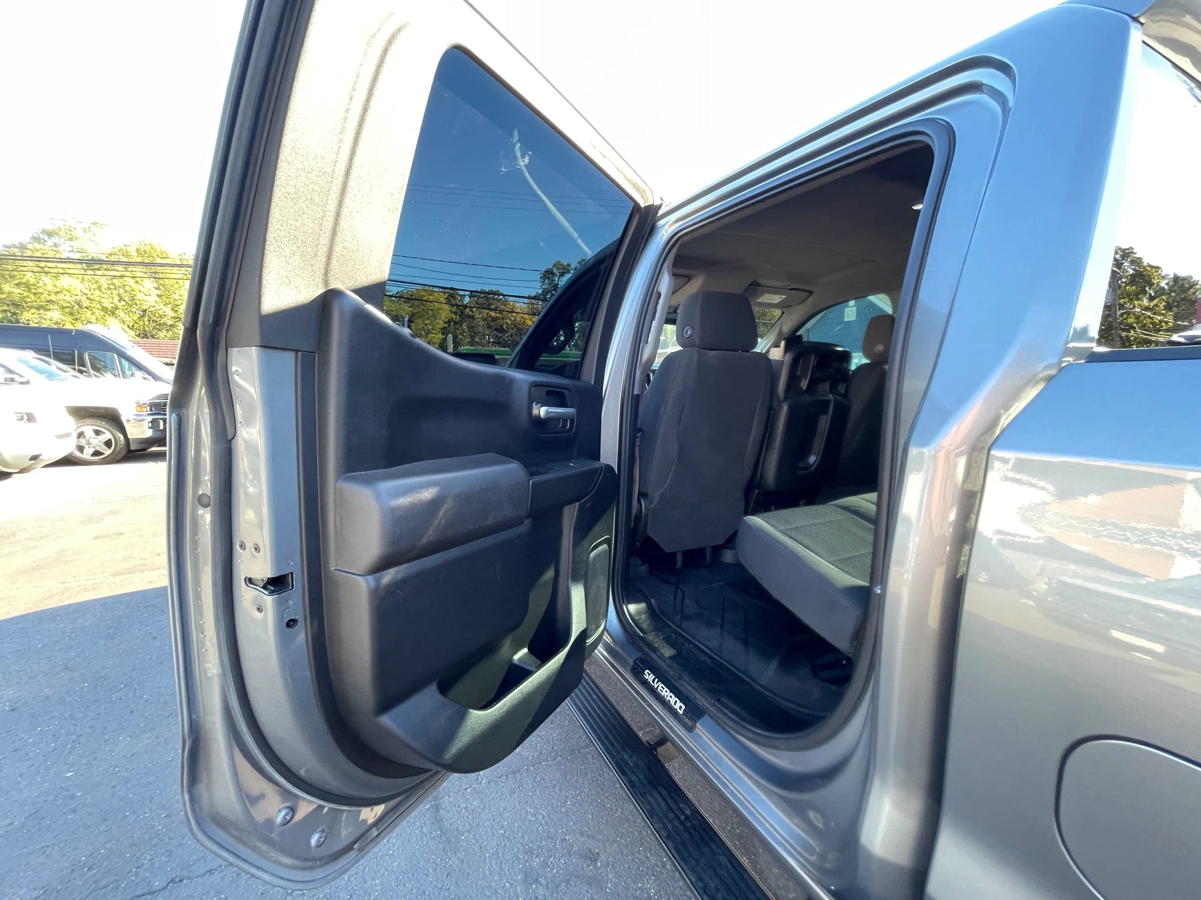 Used 2021 Chevrolet Silverado 1500 Custom AWD/4WD image 21