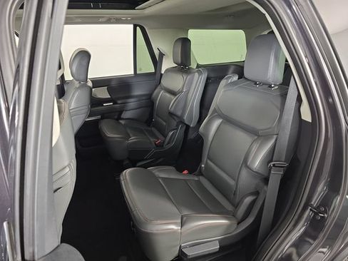Certified 2025 Ford Expedition Active AWD/4WD image 27