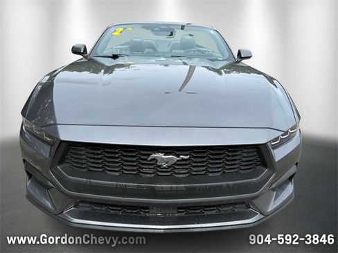 Used 2024 Ford Mustang Premium image 9