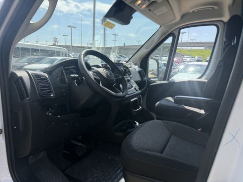 New 2026 RAM ProMaster 3500 w/ Cold Weather Group FWD image 25