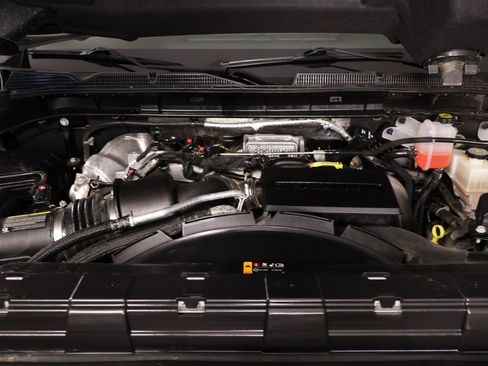 Used 2023 GMC Sierra 3500 Denali w/ Denali Ultimate Package image 20