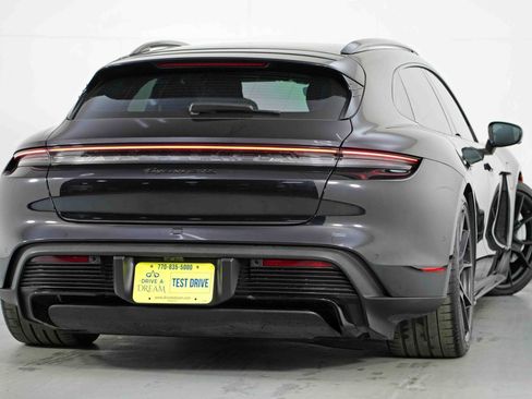 Used 2023 Porsche Taycan GTS image 5