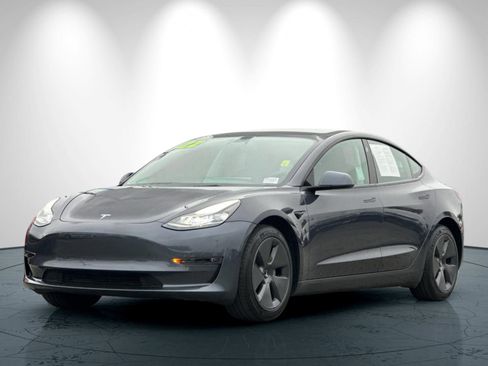 Used 2022 Tesla Model 3 image 8