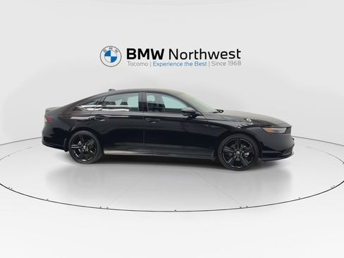 Used 2024 Honda Accord Sport image 5