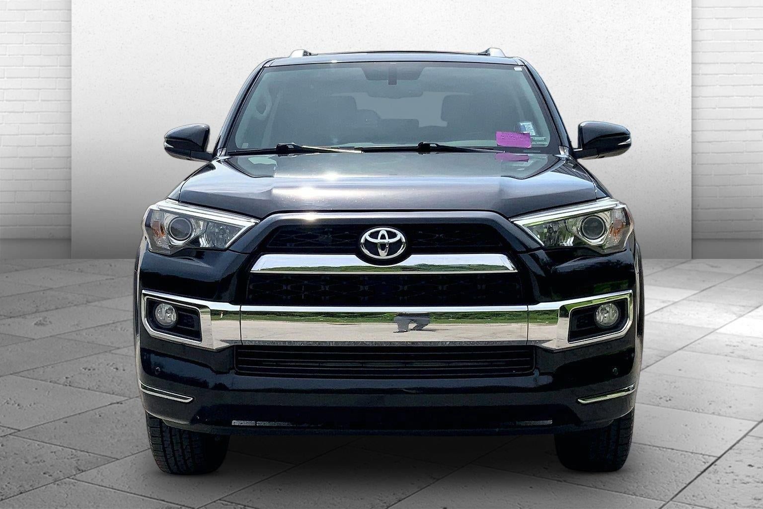 Used 2018 Toyota 4Runner Limited AWD/4WD image 2