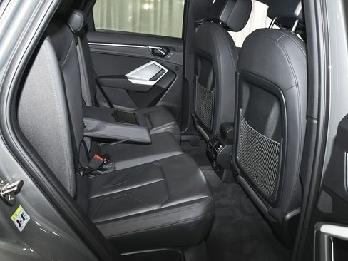 Used 2020 Audi Q3 2.0T Premium Plus w/ Premium Plus Package image 48