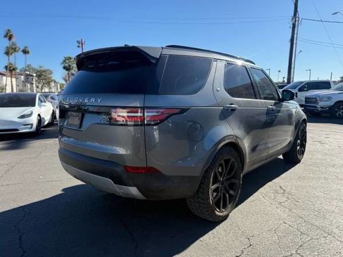 Used 2017 Land Rover Discovery HSE Luxury image 5