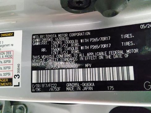 Used 2024 Toyota 4Runner TRD Off-Road image 40