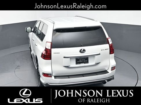 Used 2022 Lexus GX 460 Premium w/ Accessory Package AWD/4WD image 27