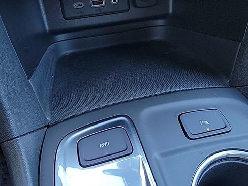 Used 2022 Chevrolet Equinox LT image 28