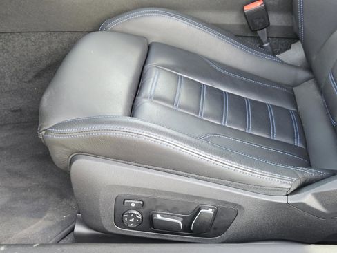 Used 2025 BMW M2 Base w/ Lighting Package image 24