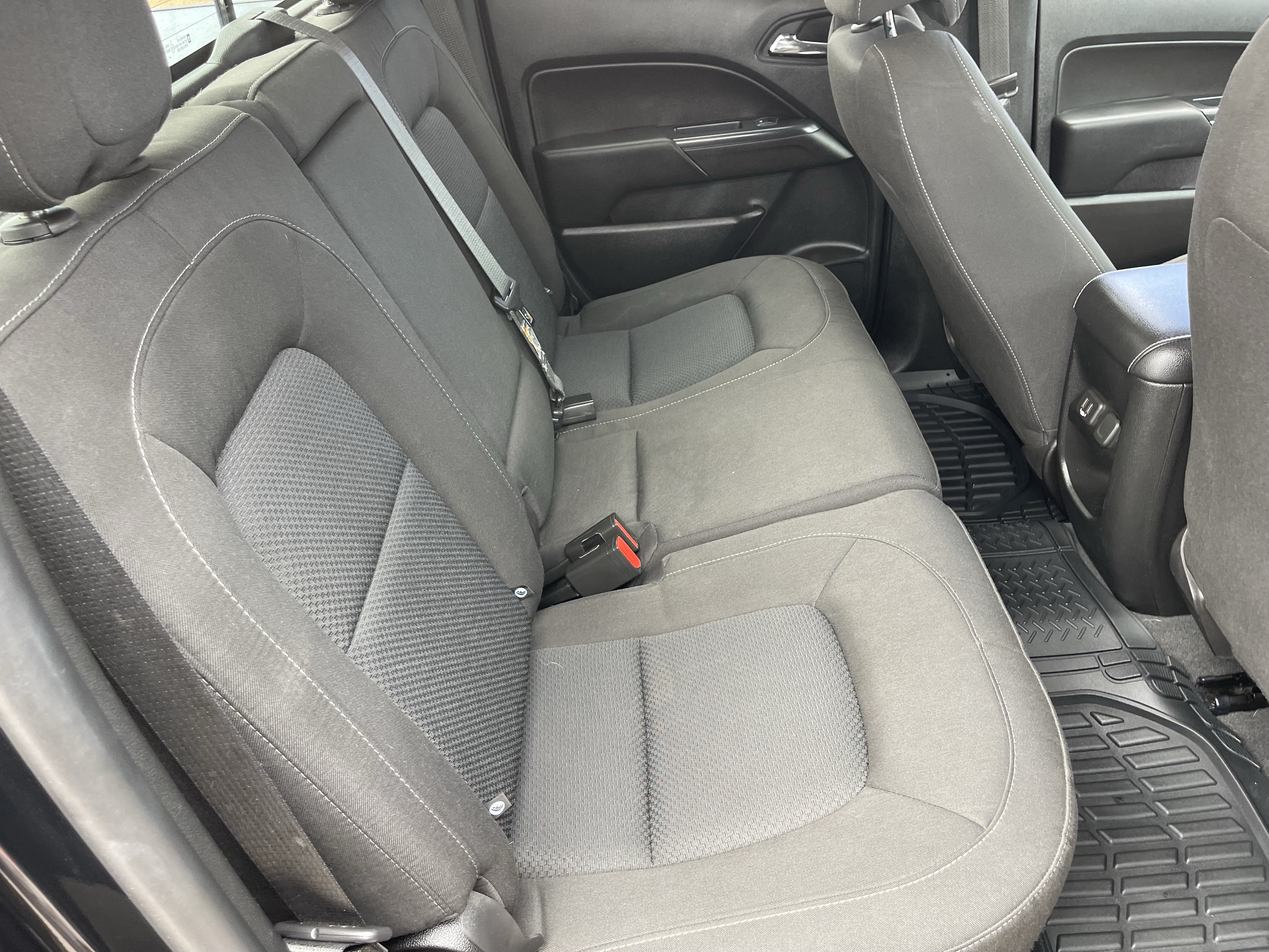 Used 2022 Chevrolet Colorado LT w/ LT Convenience Package RWD image 12