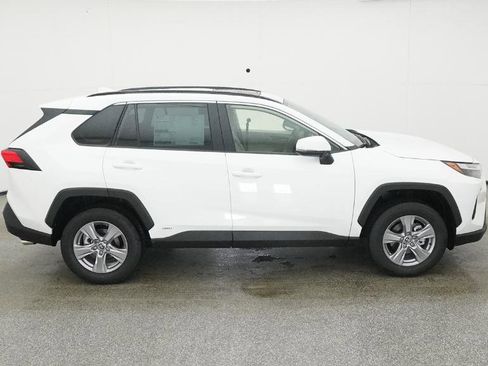 Certified 2025 Toyota RAV4 XLE image 49