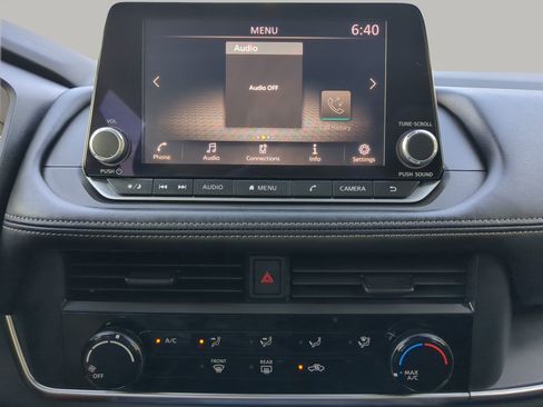 Used 2024 Nissan Rogue S FWD image 56