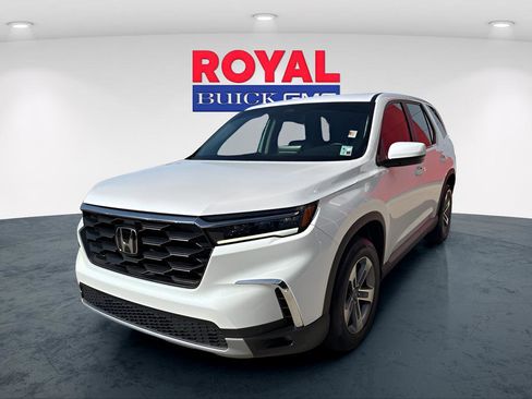 Used 2024 Honda Pilot EX-L image 3