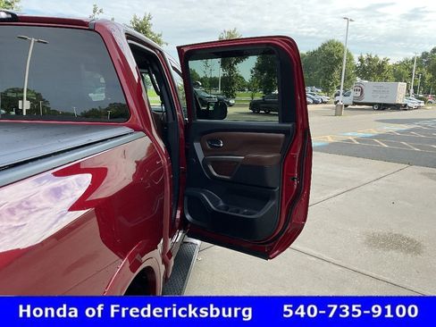 Used 2021 Nissan Titan Platinum Reserve w/ Moonroof Package AWD/4WD image 20