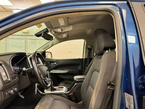 Used 2020 Chevrolet Colorado LT AWD/4WD image 13